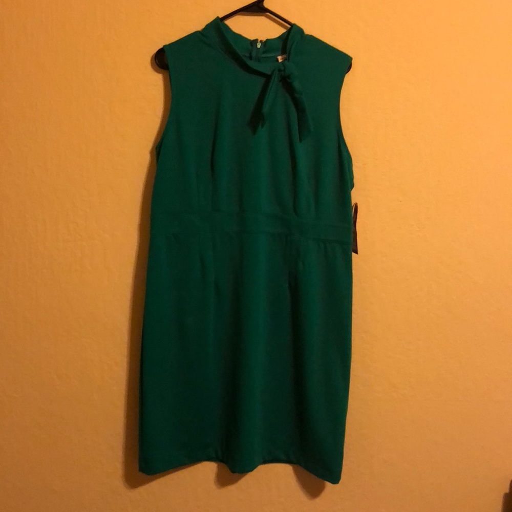 Dress sits right above the knee